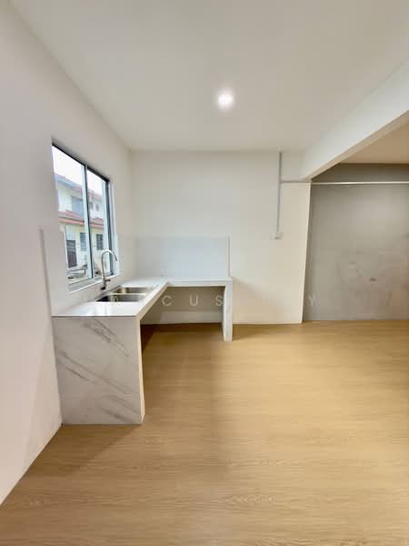 2-storey Terraced House for Sale in Pekan Nanas (Johor) - Marcus Tey - Kitchen - PropertyGuru.com.my