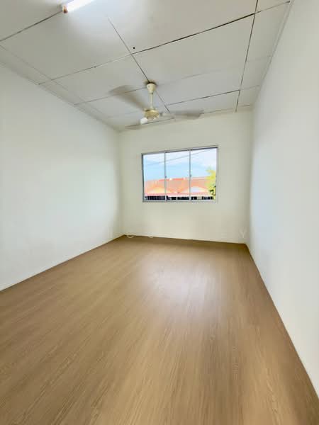 2-storey Terraced House for Sale in Pekan Nanas (Johor) - Marcus Tey - Interior - PropertyGuru.com.my