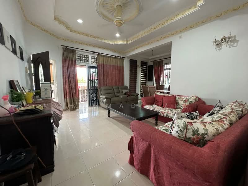 Bungalow for Sale in Kuala Paka (Terengganu) - Mohammad Azizi - Living Room - PropertyGuru.com.my