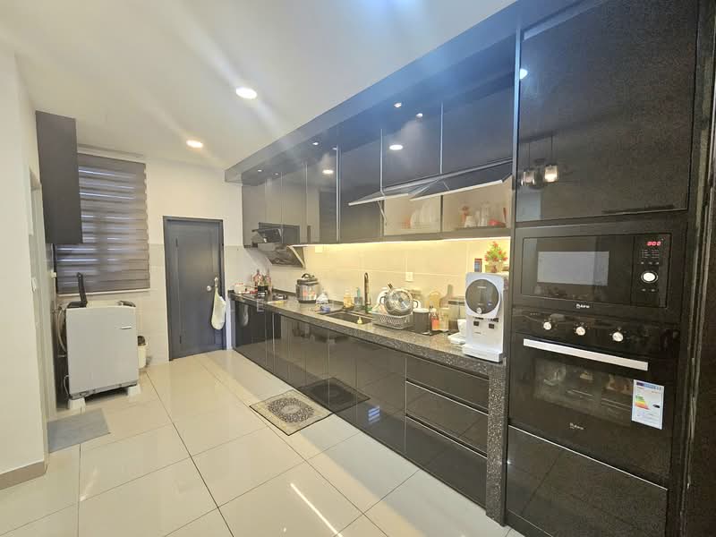 Rumah Teres 2 Tingkat untuk Dijual di Bandar Rimbayu (Telok Panglima Garang) - Leon Goh - Kitchen - PropertyGuru.com.my