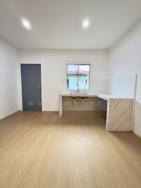 2-storey Terraced House for Sale in Pekan Nanas (Johor) - Marcus Tey - Kitchen - PropertyGuru.com.my