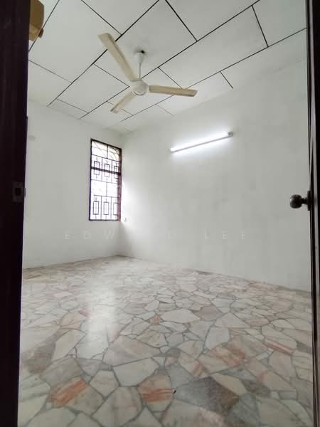 1-storey Terraced House for Rent in Taman Iping (Batu Maung) - Edward Lee - Interior - PropertyGuru.com.my