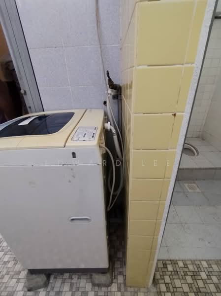 1-storey Terraced House for Rent in Taman Iping (Batu Maung) - Edward Lee - Bathroom - PropertyGuru.com.my