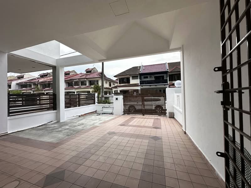 2-storey Terraced House for Rent in Johor Bahru (Johor) - Linda Lee - Exterior - PropertyGuru.com.my