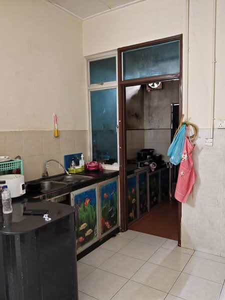 Rumah Teres 1 Tingkat untuk Dijual di Johor Bahru (Johor) - Elayne Low - Kitchen - PropertyGuru.com.my