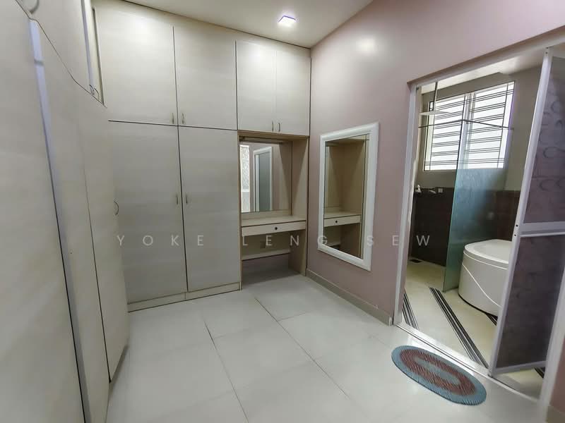 Rumah Berkembar untuk Dijual di Bandar Puteri Puchong (Puchong) - Yoke Leng Sew - Bathroom - PropertyGuru.com.my