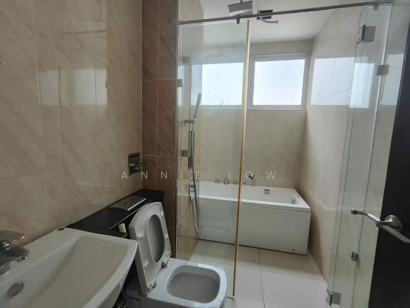 Servis Apartment untuk Dijual di Paragon Suites @ CIQ - Annie Low - Bathroom - PropertyGuru.com.my