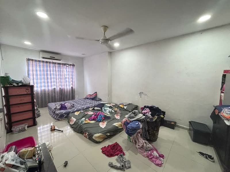 1-storey Terraced House for Sale in Taman Puteri Wangsa (Ulu Tiram) - Zoey Lee - Bedroom - PropertyGuru.com.my