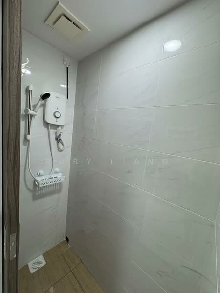 Service Residence for Rent at Country Garden Central Park - Ruby Liang - Bathroom - PropertyGuru.com.my