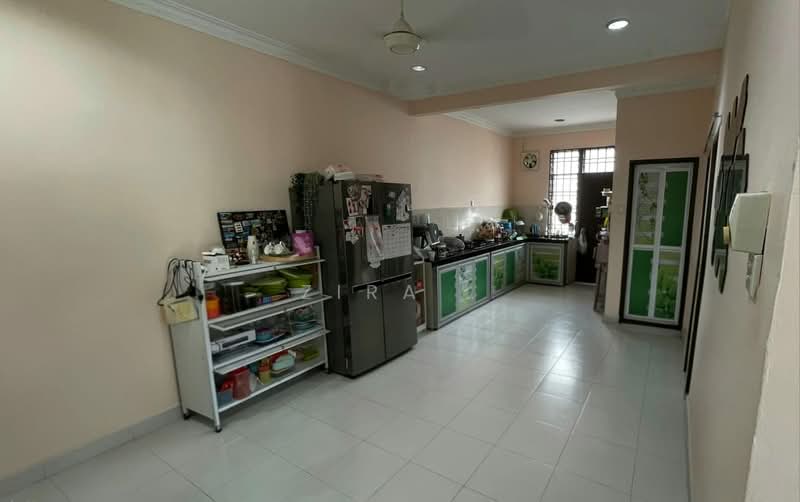 Rumah Teres 1 Tingkat untuk Dijual di Bandar Putra (Kulai) - Zira . - Kitchen - PropertyGuru.com.my
