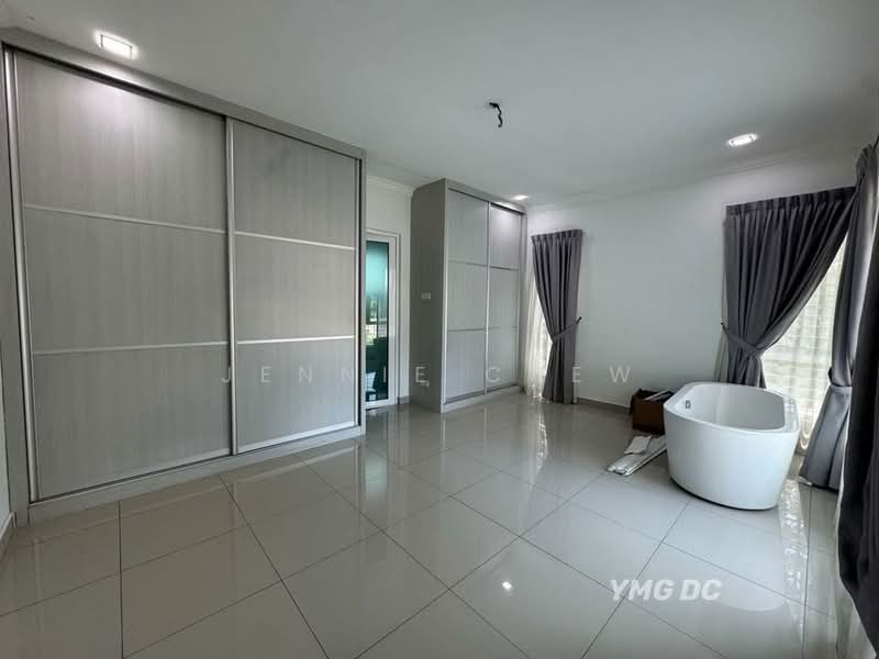 2-storey Terraced House for Sale in Ambang Botanic (Klang) - Jennie Chew - Master Bedroom - PropertyGuru.com.my
