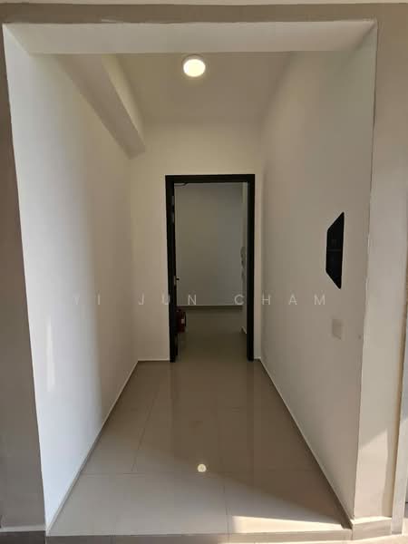 Servis Apartment untuk Disewa di Residensi Ava @ Kiara Bay - Yi Jun Cham - Corridor - PropertyGuru.com.my