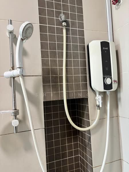 Condominium for Sale at D'Rich Executive Suites - Shi Ting - Bathroom - PropertyGuru.com.my