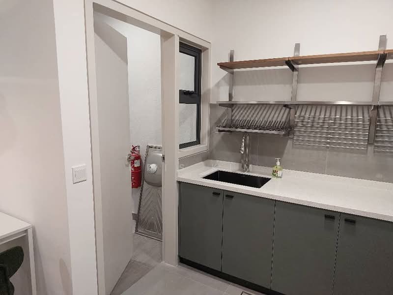 Servis Apartment untuk Disewa di Aurora Subang Jaya - Kris Kim - Kitchen - PropertyGuru.com.my