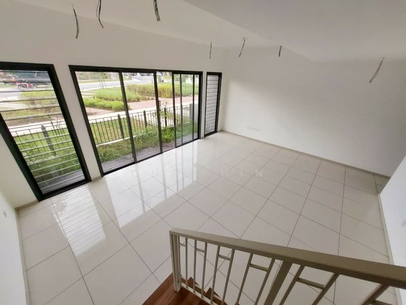 2-storey Terraced House for Rent in Elmina (Shah Alam) - Chee Hin - Living Room - PropertyGuru.com.my