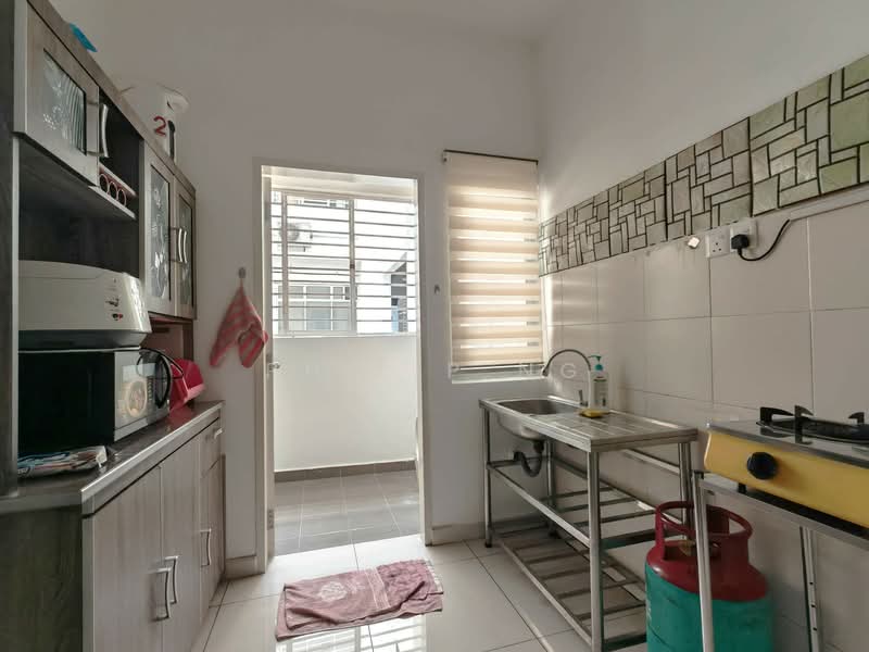 Servis Apartment untuk Disewa di Savanna Executive Suite @ Southville City - Philip Ng - Kitchen - PropertyGuru.com.my