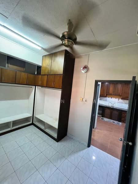 Rumah Teres 1 Tingkat untuk Dijual di Bandar Baru Uda (Johor Bahru) - Serine Tan - Kitchen - PropertyGuru.com.my