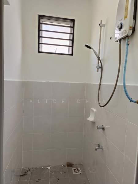 Terraced House for Rent in Bandar Dato Onn (Tebrau) - Alice Chia - Bathroom - PropertyGuru.com.my