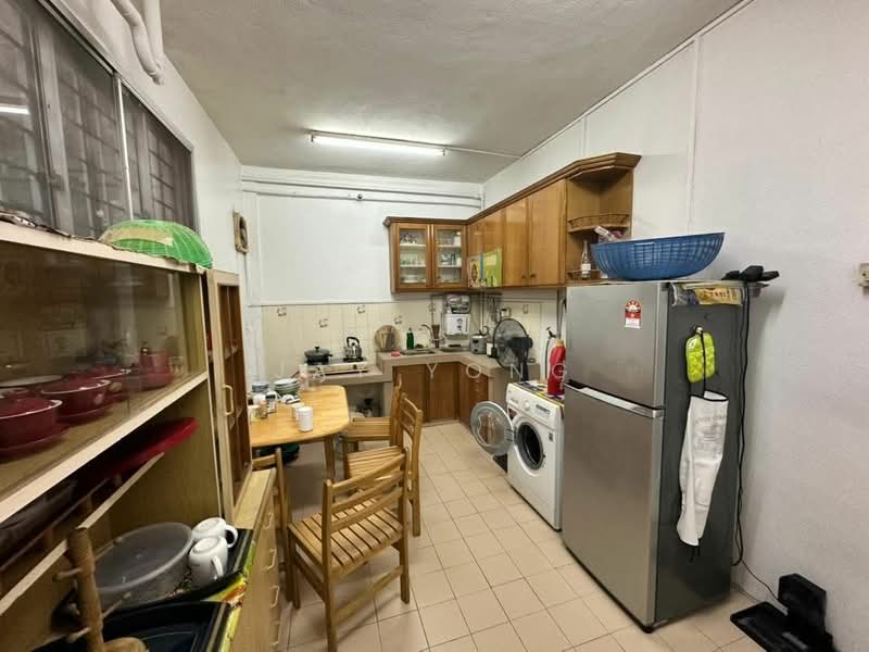 2.5-storey Terraced House for Sale in Taman Bukit Idaman (Selayang) - Jay Yong - Kitchen - PropertyGuru.com.my