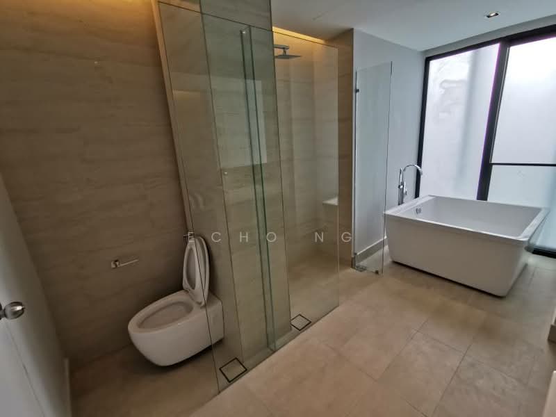 Service Residence for Sale at Lumi Tropicana Serviced Residence - Echo Ng - Bathroom - PropertyGuru.com.my