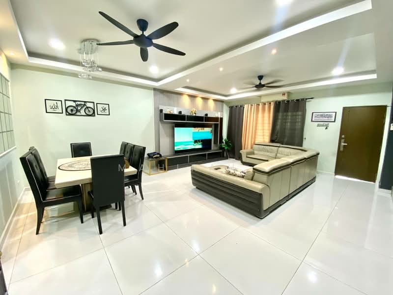 Rumah Teres 2 Tingkat untuk Dijual di TTDI Grove (Kajang) - Mahirah . - Living Room - PropertyGuru.com.my