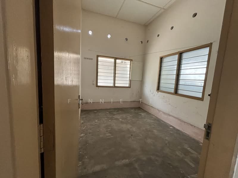 Rumah Berkembar untuk Dijual di Teluk Intan (Perak) - Fennie Tee - Others - PropertyGuru.com.my