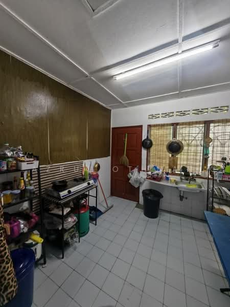 Rumah Teres 1 Tingkat untuk Dijual di Taman Seri Rembau (Rembau) - Azrul Othman - Kitchen - PropertyGuru.com.my