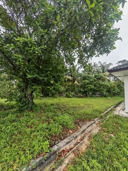 Rumah Teres 1 Tingkat untuk Dijual di Taman Seri Rembau (Rembau) - Azrul Othman - Garden - PropertyGuru.com.my