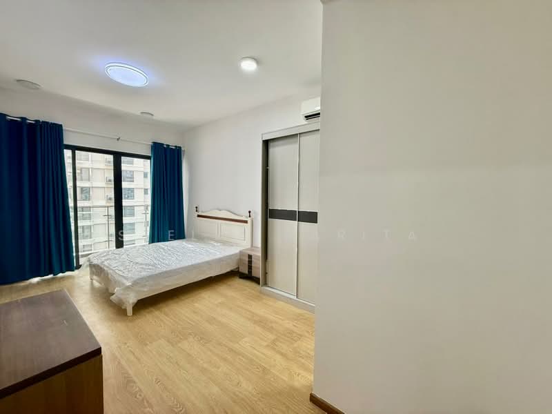 Condominium for Rent at Kings Bay @ Country Garden Danga Bay - Stella Narita - PropertyGuru.com.my