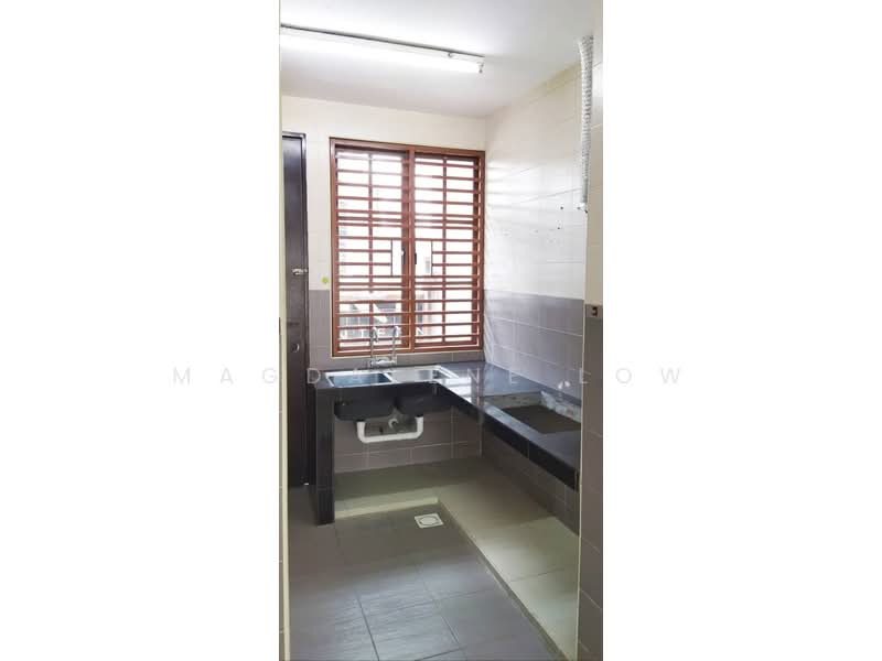 3-storey Terraced House for Rent in Laman Rimbunan (Kepong) - Magdalene Low - Kitchen - PropertyGuru.com.my