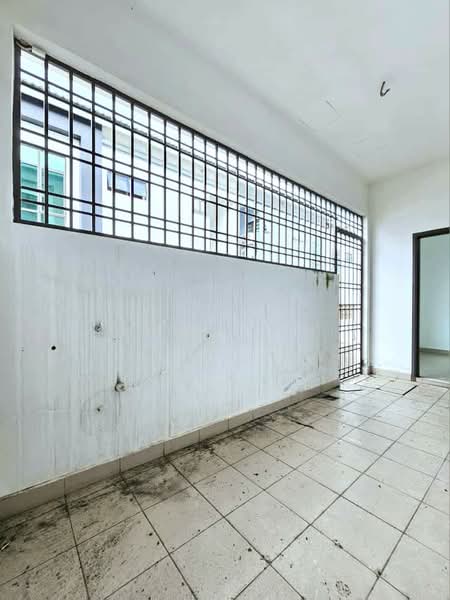 2-storey Terraced House for Sale in Taman Seri Austin (Tebrau) - Karl Lim - Interior - PropertyGuru.com.my