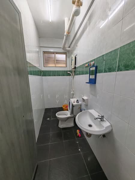Pangsapuri untuk Disewa di Sri Awana Townhouse - Stephanie Yap - Bathroom - PropertyGuru.com.my