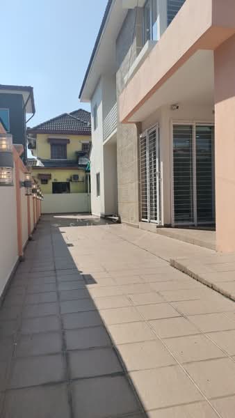 Rumah Berkembar untuk Dijual di Bandar Country Homes (Rawang) - Rosdi Sharif - PropertyGuru.com.my