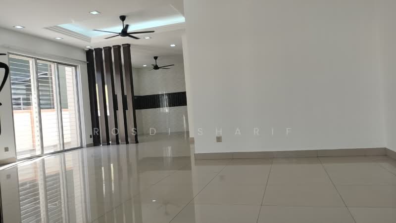 Rumah Berkembar untuk Dijual di Bandar Country Homes (Rawang) - Rosdi Sharif - Interior - PropertyGuru.com.my