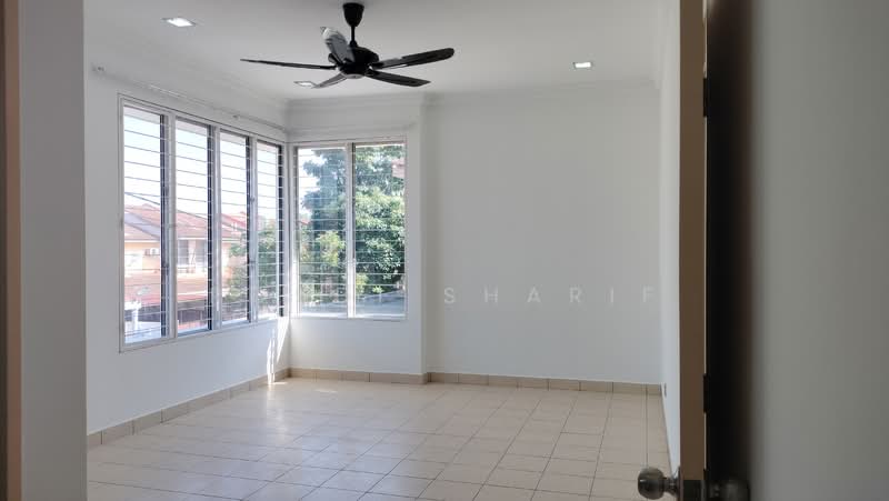 Rumah Berkembar untuk Dijual di Bandar Country Homes (Rawang) - Rosdi Sharif - Interior - PropertyGuru.com.my