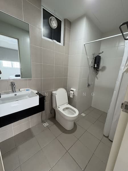 Condominium for Rent at IDEAL RESIDENCY - Lynn Teng - Bathroom - PropertyGuru.com.my