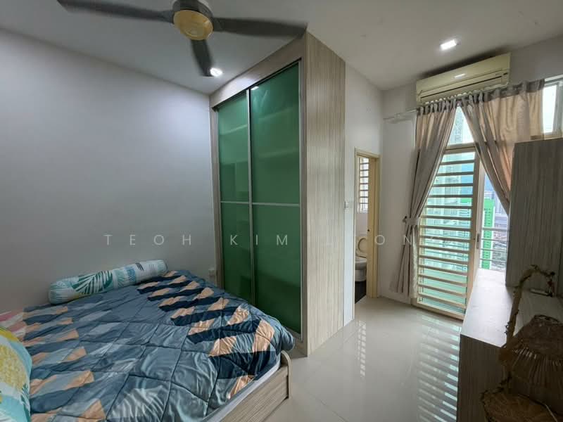 Condominium for Sale at Boulevard Condominium (BLVD) - Teoh Kim Leong - Bedroom - PropertyGuru.com.my