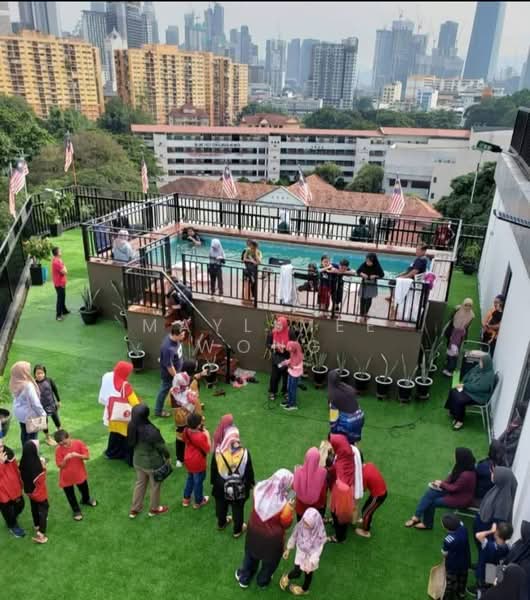 Hotel / Resort untuk Dijual di Bukit Bintang (KL City Centre) - Maylimee Wong - Pool - PropertyGuru.com.my