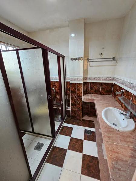 3-storey Terraced House for Sale in Batu 9 (Cheras) - Francis Thee - Bathroom - PropertyGuru.com.my