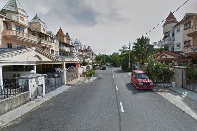 3-storey Terraced House for Sale in Batu 9 (Cheras) - Francis Thee - Exterior - PropertyGuru.com.my