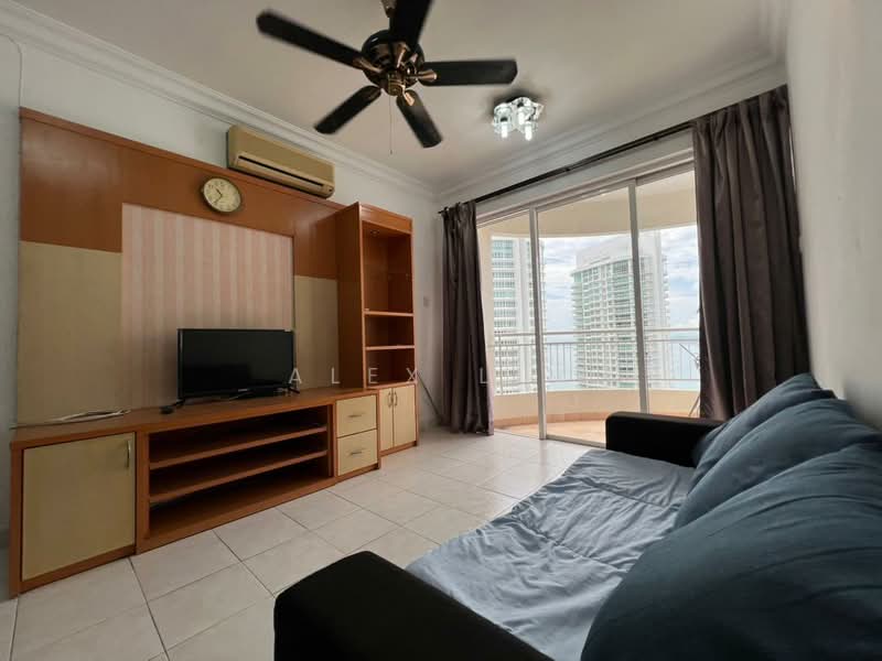 Kondominium untuk Disewa di Gurney Park Condominium - Alex Lim - Living Room - PropertyGuru.com.my