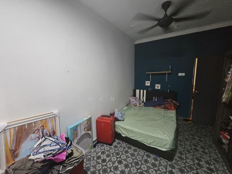 Rumah Teres 2 Tingkat untuk Dijual di Taman Seri Orkid (Skudai) - Ethan Gan - Bedroom - PropertyGuru.com.my