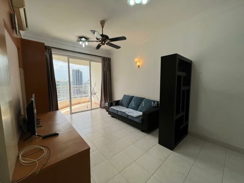 Kondominium untuk Disewa di Gurney Park Condominium - Alex Lim - Living Room - PropertyGuru.com.my