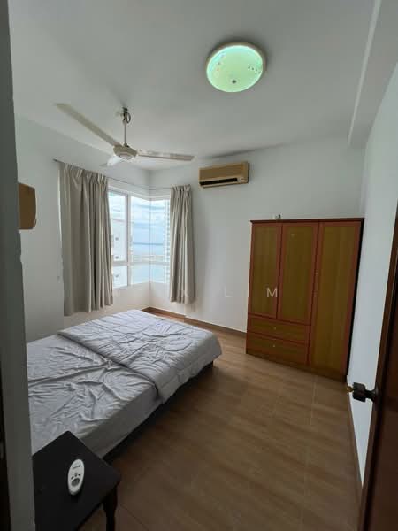 Kondominium untuk Disewa di Gurney Park Condominium - Alex Lim - Bedroom - PropertyGuru.com.my
