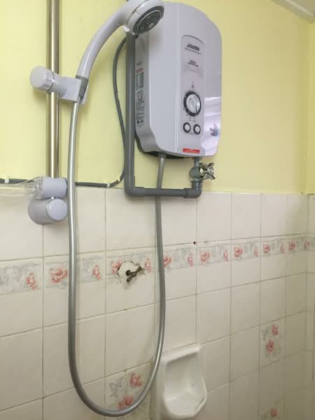 Apartment for Rent at Subang Perdana Goodyear Court 8 - Lydia Loo - Bathroom - PropertyGuru.com.my