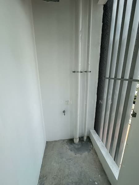 Service Residence for Rent at Dorsett Waterfront Subang - Gordon Ling - Balcony - PropertyGuru.com.my