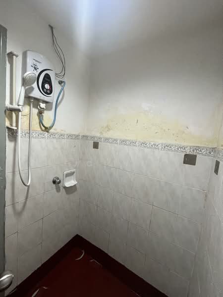 Kondominium untuk Dijual di Pelangi Damansara - JC Tay - Bathroom - PropertyGuru.com.my