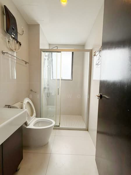 Condominium for Sale at Bay Point @ Country Garden Danga Bay - Bess Wong - Bathroom - PropertyGuru.com.my
