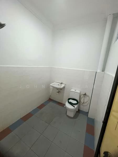 2-storey Terraced House for Sale in Skudai (Johor) - Johnson Tan - Bathroom - PropertyGuru.com.my