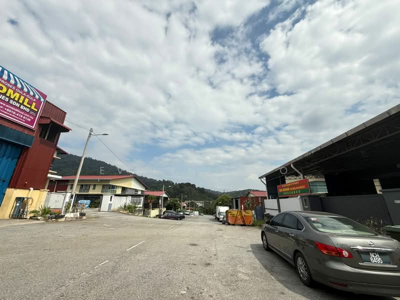 Semi-D Factory for Sale in Rawang Perdana 1 (Rawang) - Evelyn Khoo - Exterior - PropertyGuru.com.my